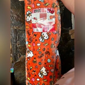 🇺🇸 Hello Kitty throw blanket